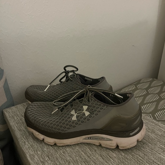 Grey Under Armour Tennis Shoes - Picture 3 of 6